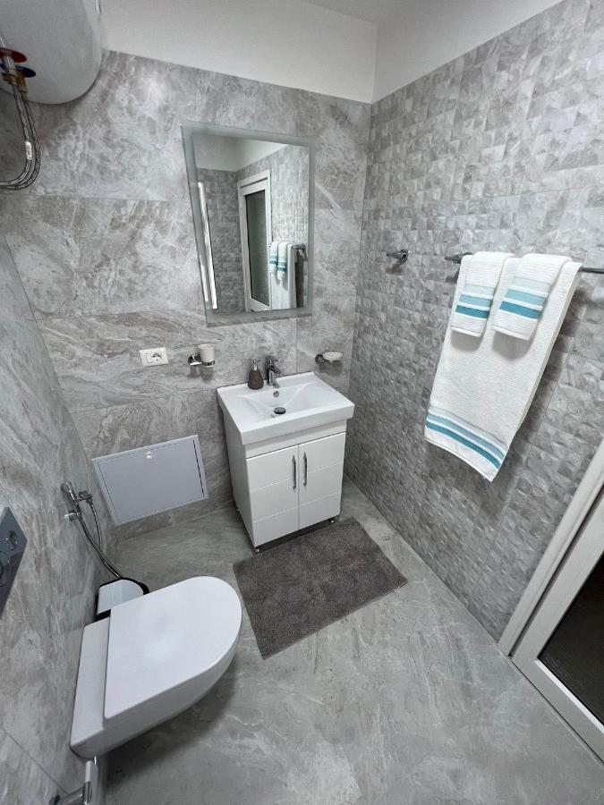 Florent'S Superb Studio, Free Parking & Garden!! Tiranë Eksteriør bilde
